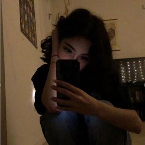 Meet your Posher, Lojain